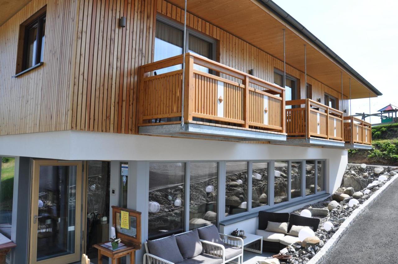 Erdhaeuser Und Apartments Mit Seeblick Und Alleinlage Weissensee Ngoại thất bức ảnh